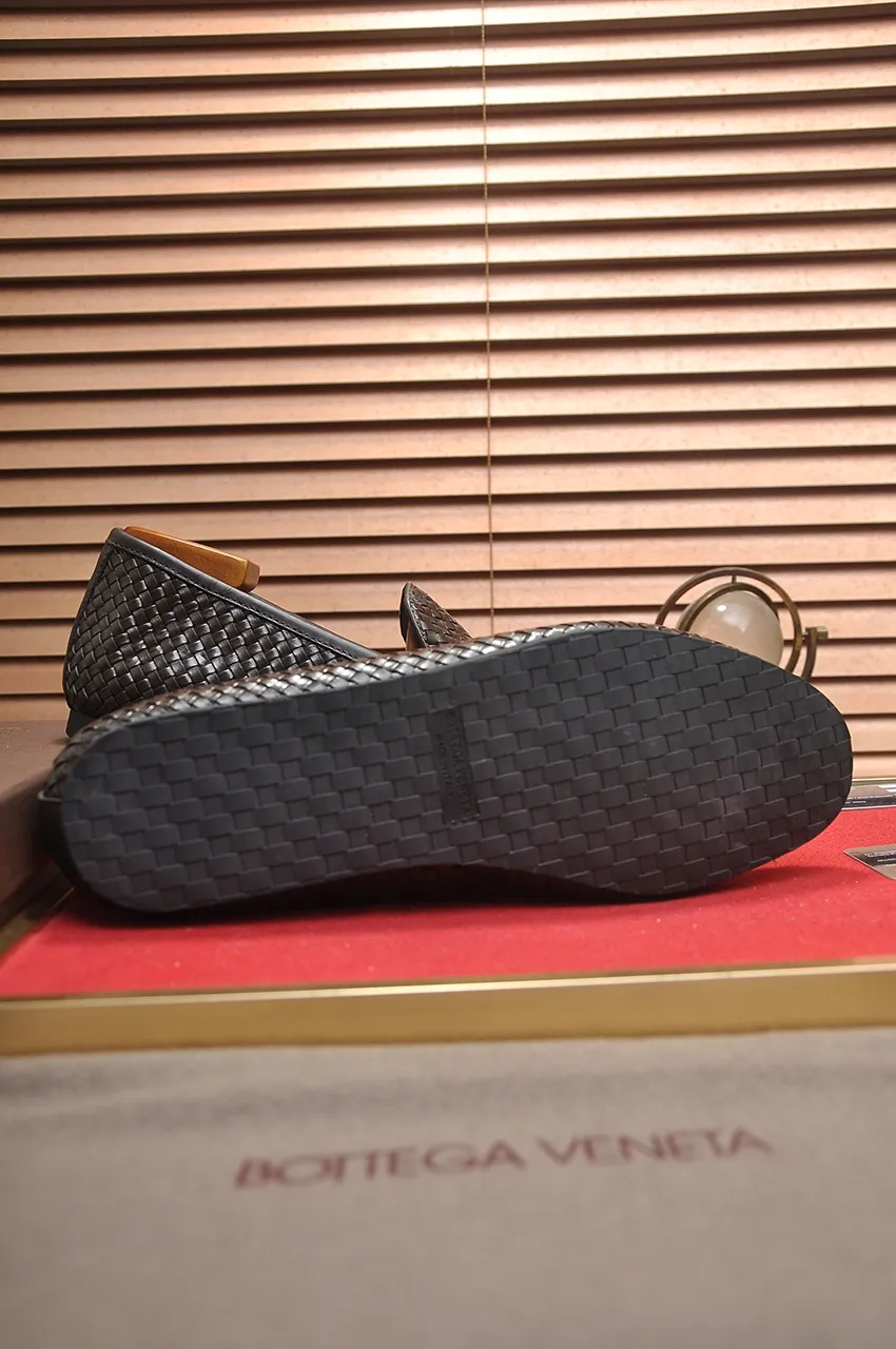 Men's shoes 💰600💶 [Botteg Venetta (BV)] (wallet shoes) exclusive new model official website new model The upper is made of high-quality top calfskin. Delicate feel and flowing luxurious texture. Tailored for refined men to create a noble aura. Detailed and regular Mark hand-stitching. Smooth lines. Full cowhide lining, comfortable to wash off sweat. 38-44